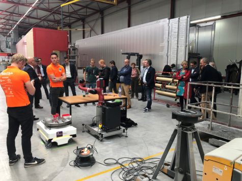 #8 “Inmiddels hebben we nog maar zeven lassers in dienst,  die een robot bedienen. En we maken heel veel meer aanhangwagens. Dus dat zegt al genoeg.”