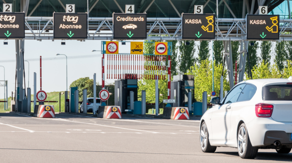 Zeeuws bedrijfsleven pleit voor blokrijden bij sluiting Westerscheldetunnel
